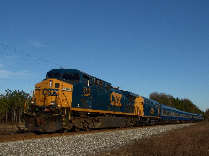 Passenger special with CSX 5110 & CSX 9992